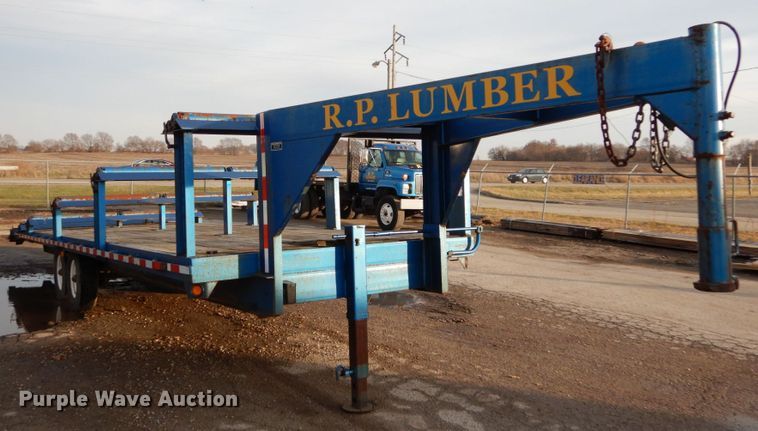 image for item DH5016 2005 Central Equipment flatbed trailer