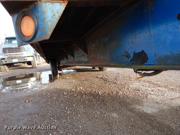 image for item DH5016 2005 Central Equipment flatbed trailer