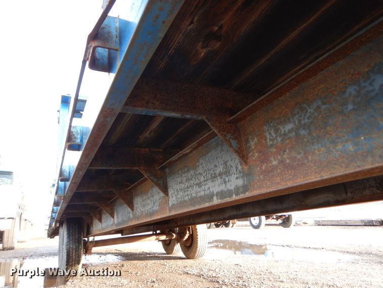 image for item DH5016 2005 Central Equipment flatbed trailer