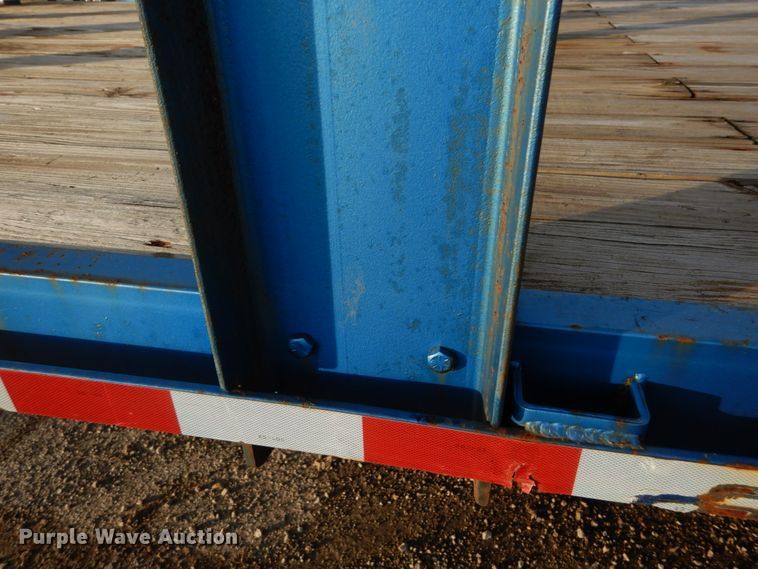 image for item DH5016 2005 Central Equipment flatbed trailer