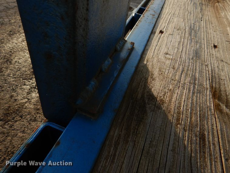 image for item DH5016 2005 Central Equipment flatbed trailer