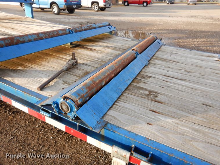 image for item DH5016 2005 Central Equipment flatbed trailer