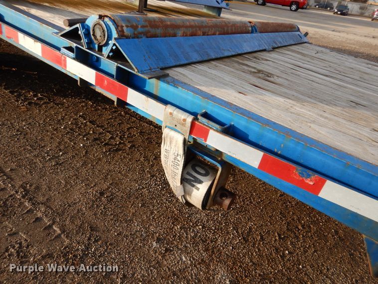 image for item DH5016 2005 Central Equipment flatbed trailer
