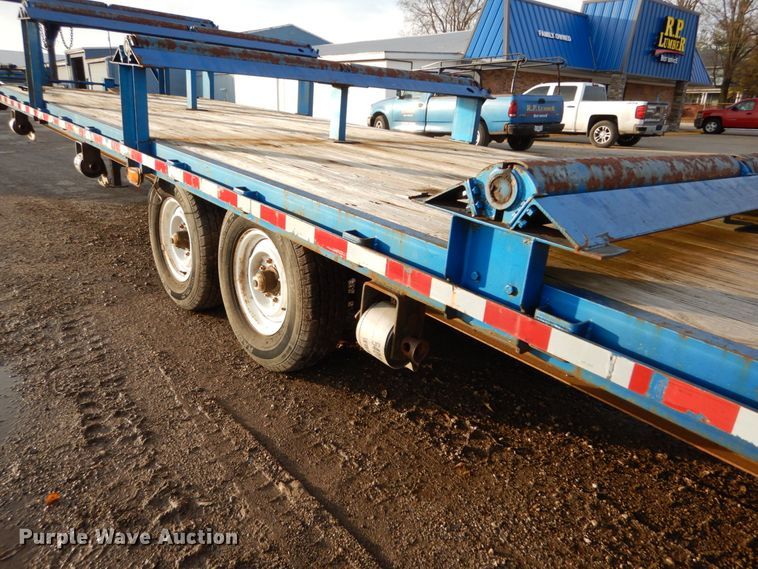 image for item DH5016 2005 Central Equipment flatbed trailer