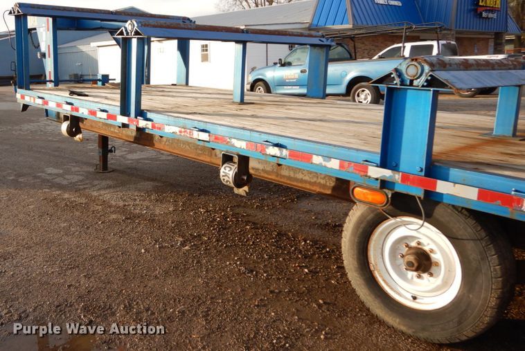 image for item DH5016 2005 Central Equipment flatbed trailer