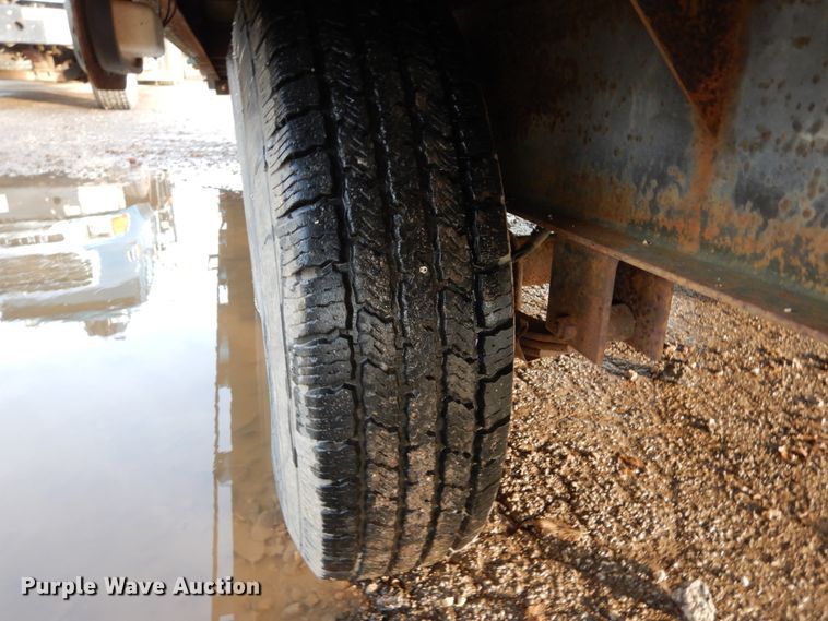 image for item DH5016 2005 Central Equipment flatbed trailer