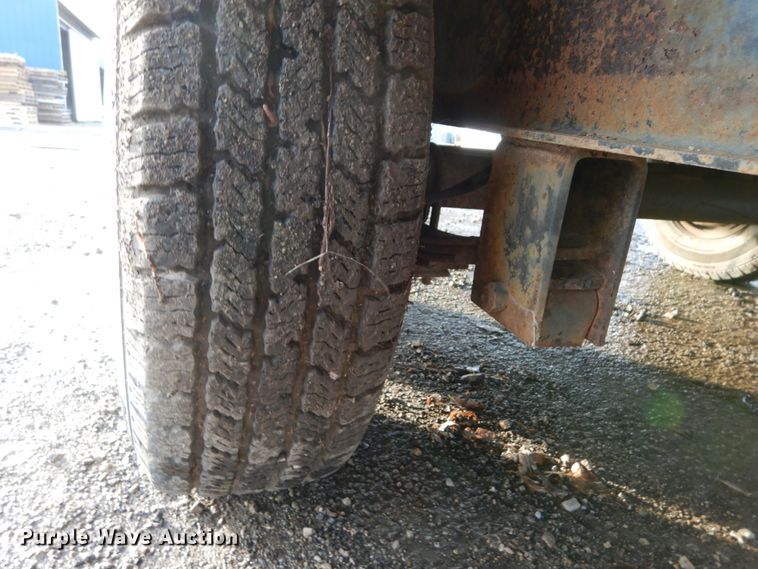 image for item DH5016 2005 Central Equipment flatbed trailer