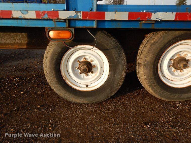 image for item DH5016 2005 Central Equipment flatbed trailer