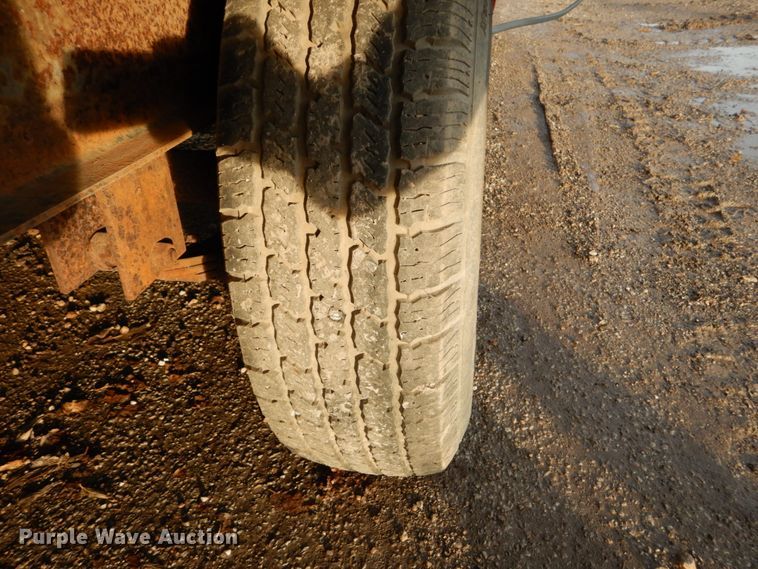 image for item DH5016 2005 Central Equipment flatbed trailer