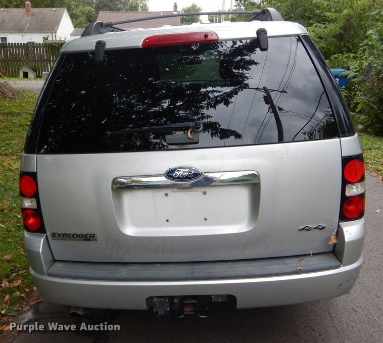 image for item DH6229 2010 Ford Explorer XLT SUV