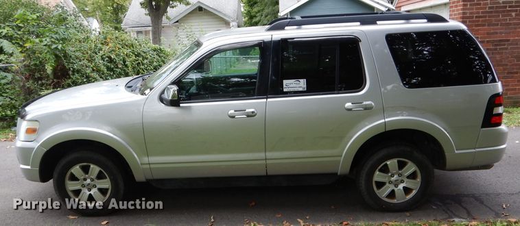 image for item DH6229 2010 Ford Explorer XLT SUV