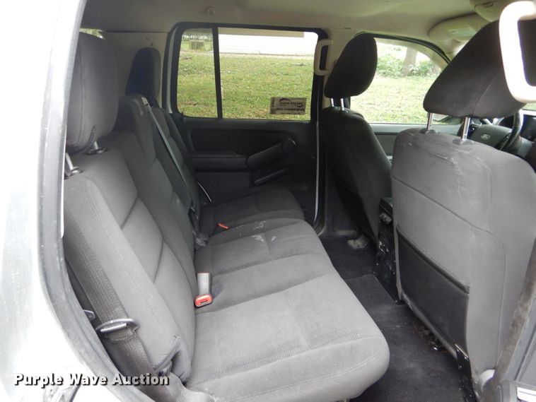 image for item DH6229 2010 Ford Explorer XLT SUV