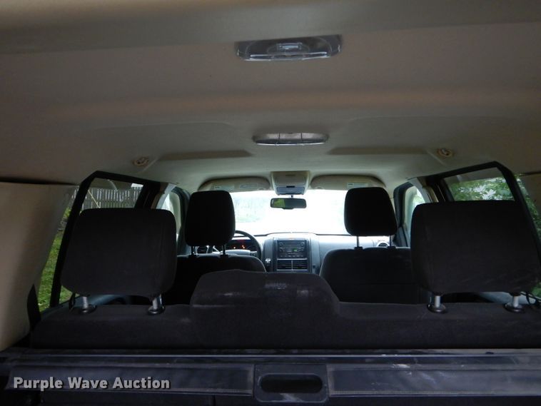 image for item DH6229 2010 Ford Explorer XLT SUV