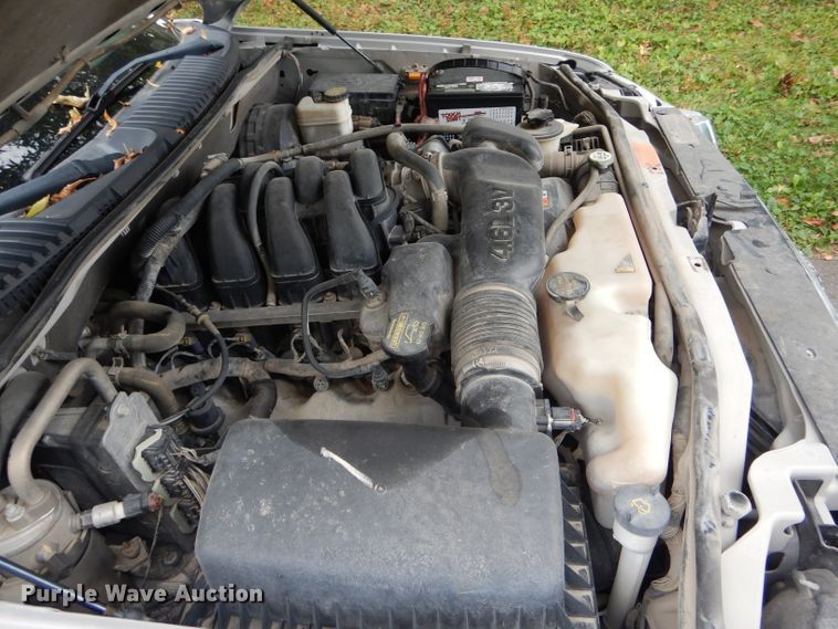 image for item DH6229 2010 Ford Explorer XLT SUV