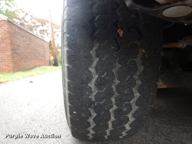 image for item DH6229 2010 Ford Explorer XLT SUV