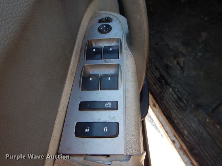 image for item DH6948 2012 GMC Sierra 2500HD Crew Cab pickup truck