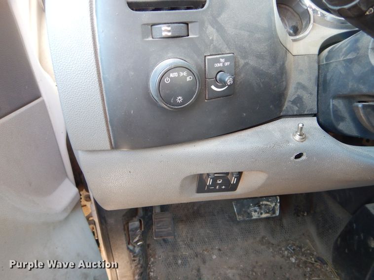 image for item DH6948 2012 GMC Sierra 2500HD Crew Cab pickup truck