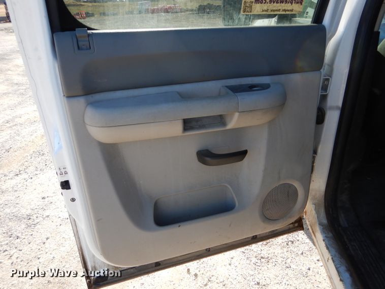 image for item DH6948 2012 GMC Sierra 2500HD Crew Cab pickup truck