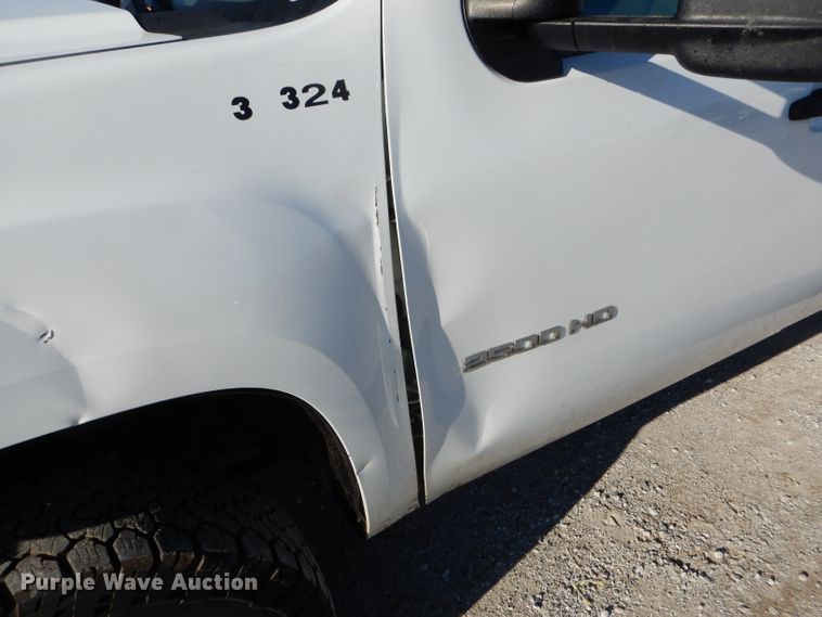 image for item DH6948 2012 GMC Sierra 2500HD Crew Cab pickup truck