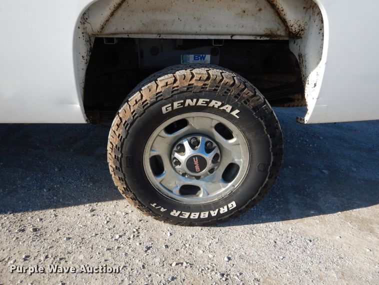 image for item DH6948 2012 GMC Sierra 2500HD Crew Cab pickup truck