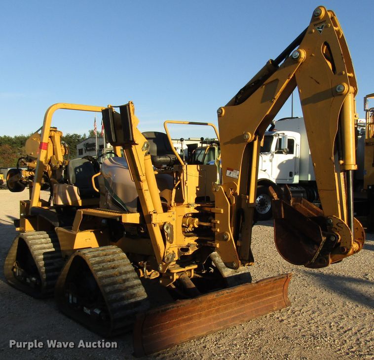 image for item DH8294 2011 Vermeer RTX750 vibratory cable plow
