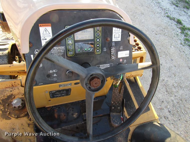 image for item DH8294 2011 Vermeer RTX750 vibratory cable plow