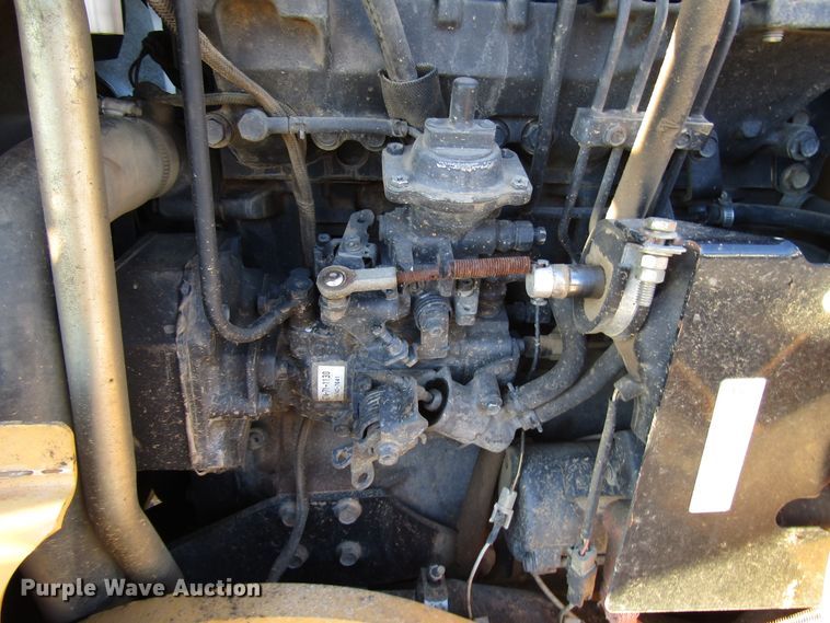 image for item DH8294 2011 Vermeer RTX750 vibratory cable plow