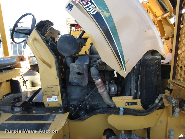 image for item DH8294 2011 Vermeer RTX750 vibratory cable plow