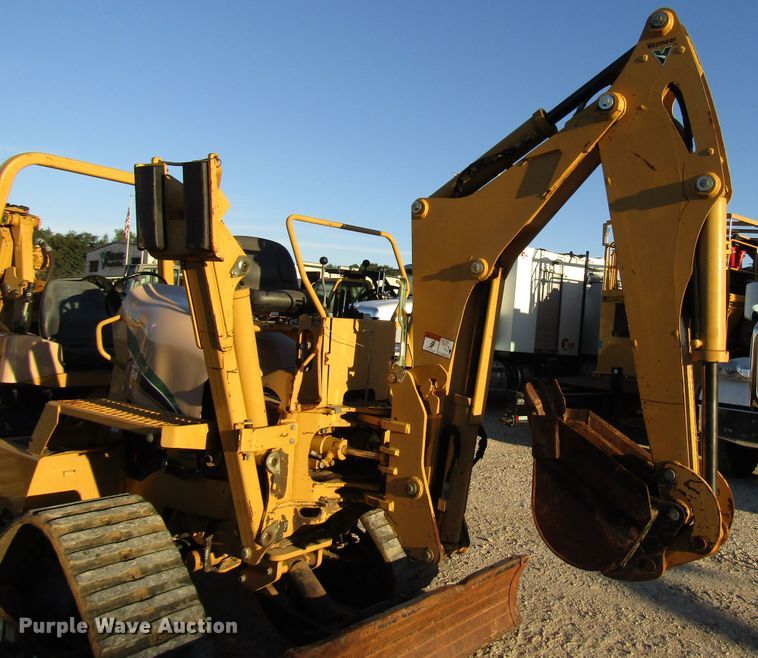 image for item DH8294 2011 Vermeer RTX750 vibratory cable plow