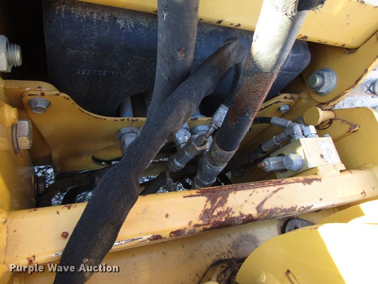 image for item DH8294 2011 Vermeer RTX750 vibratory cable plow