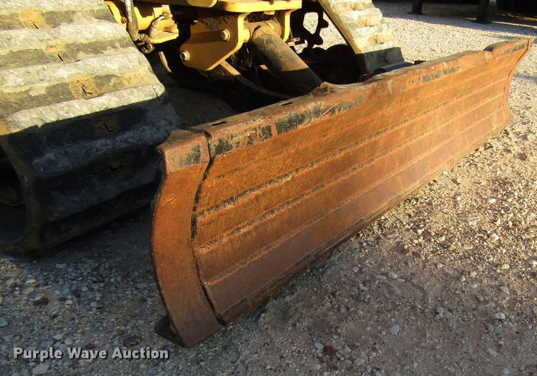 image for item DH8294 2011 Vermeer RTX750 vibratory cable plow