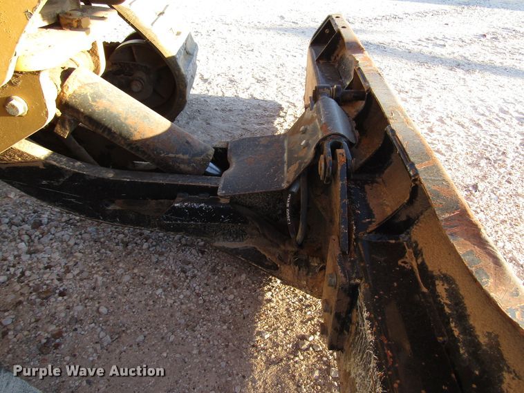 image for item DH8294 2011 Vermeer RTX750 vibratory cable plow