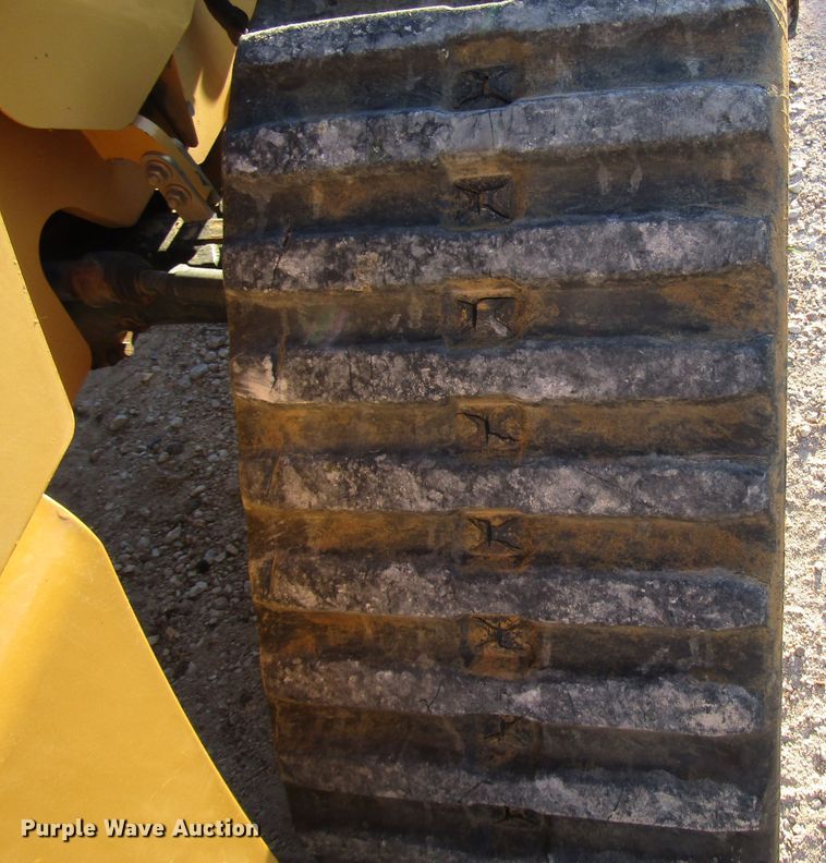 image for item DH8294 2011 Vermeer RTX750 vibratory cable plow