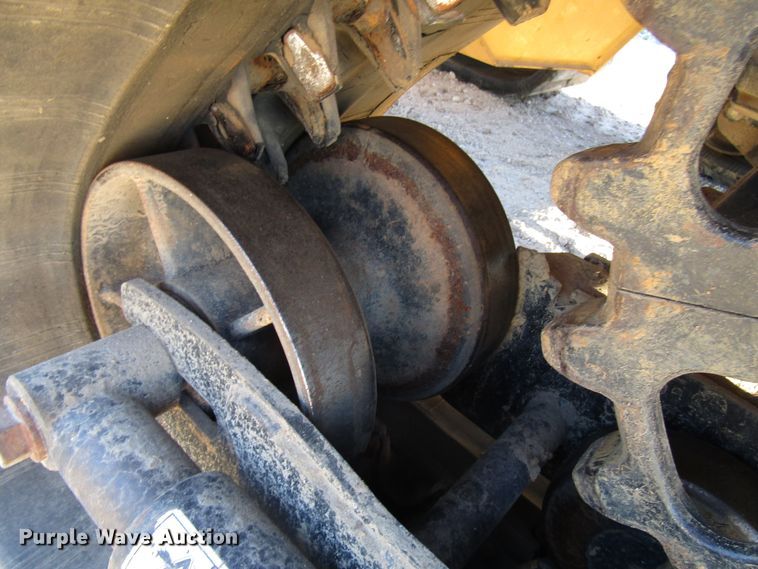 image for item DH8294 2011 Vermeer RTX750 vibratory cable plow