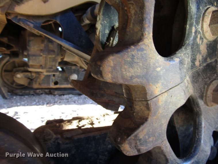 image for item DH8294 2011 Vermeer RTX750 vibratory cable plow