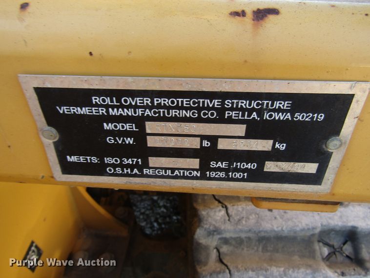 image for item DH8294 2011 Vermeer RTX750 vibratory cable plow