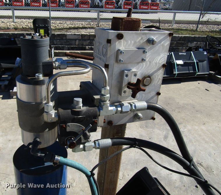 image for item DH8295 Kor-it KK201-HR12 bucket mounted core drill