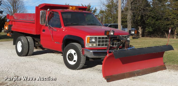 image for item DI2009 1993 Chevrolet Cheyenne 3500 dump bed pickup truck