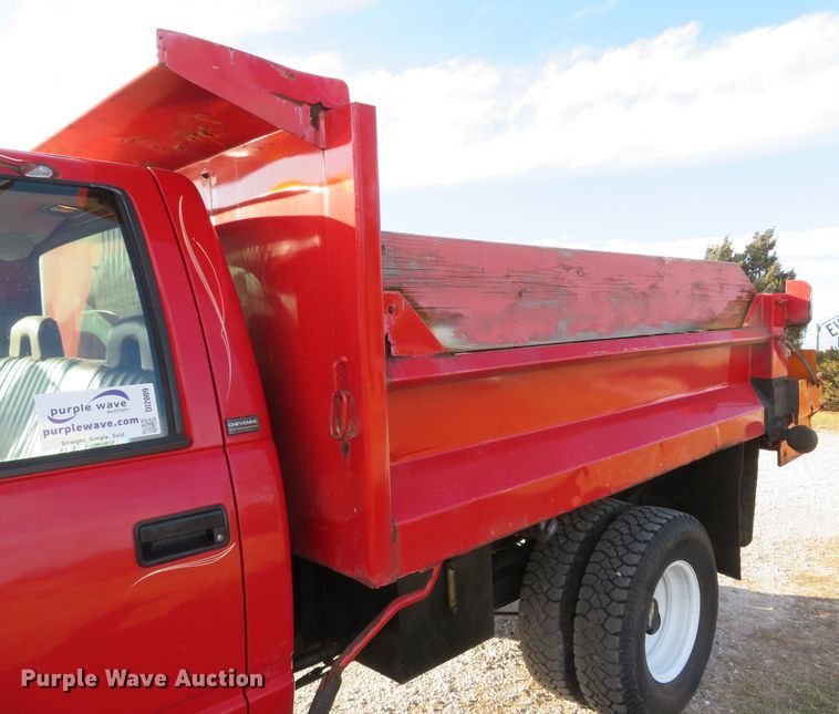 image for item DI2009 1993 Chevrolet Cheyenne 3500 dump bed pickup truck