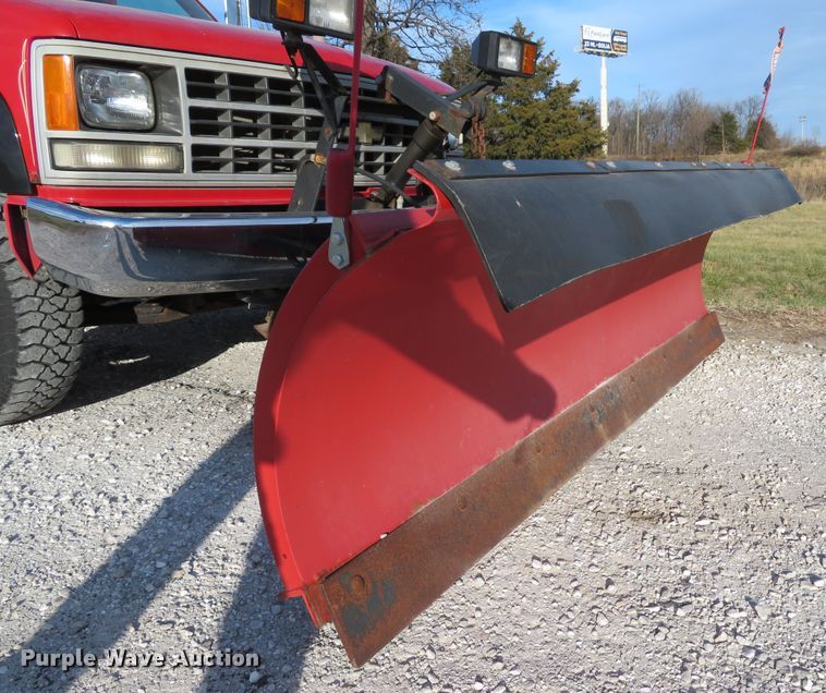 image for item DI2009 1993 Chevrolet Cheyenne 3500 dump bed pickup truck