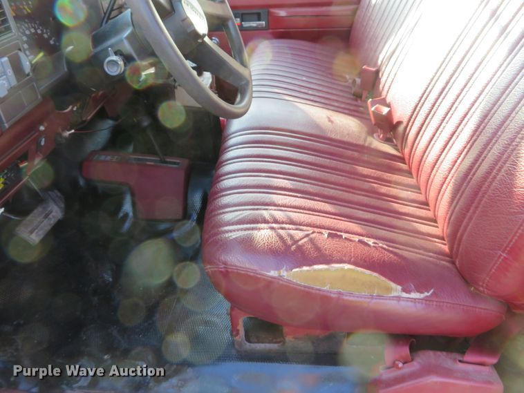 image for item DI2009 1993 Chevrolet Cheyenne 3500 dump bed pickup truck