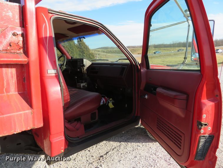 image for item DI2009 1993 Chevrolet Cheyenne 3500 dump bed pickup truck