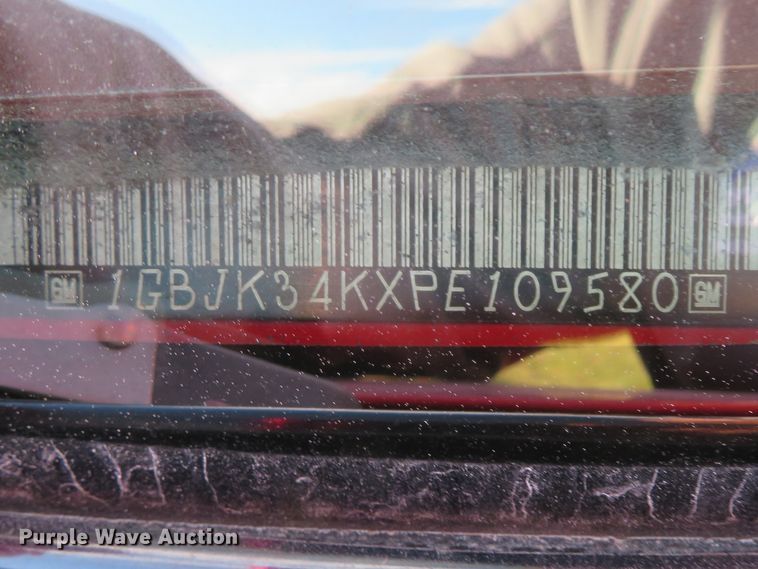 image for item DI2009 1993 Chevrolet Cheyenne 3500 dump bed pickup truck