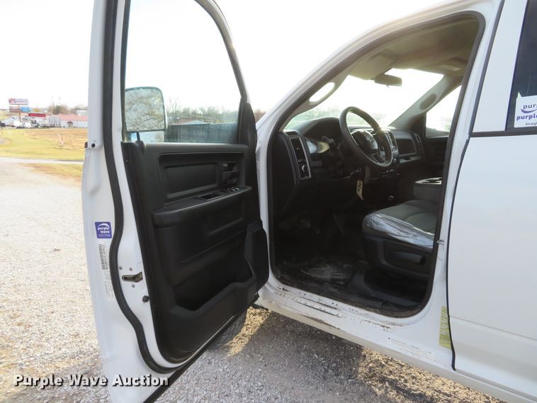 image for item DI2010 2014 Dodge Ram 3500HD Crew Cab utility bed pickup truck