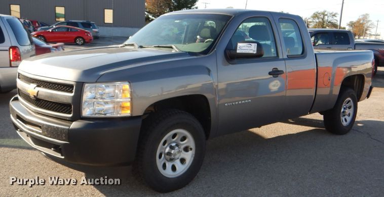 image for item DI2598 2013 Chevrolet Silverado 1500 Ext. Cab pickup truck