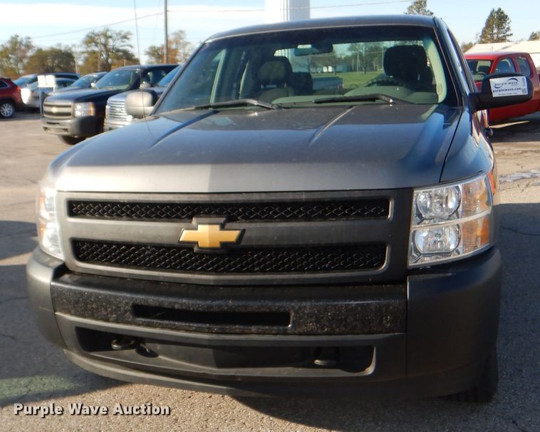 image for item DI2598 2013 Chevrolet Silverado 1500 Ext. Cab pickup truck