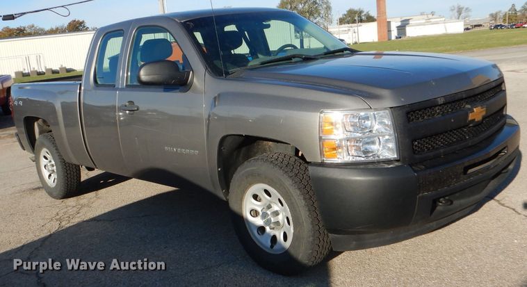 image for item DI2598 2013 Chevrolet Silverado 1500 Ext. Cab pickup truck