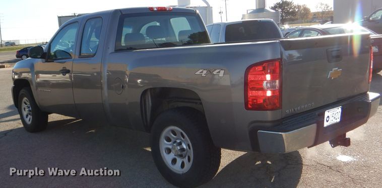 image for item DI2598 2013 Chevrolet Silverado 1500 Ext. Cab pickup truck