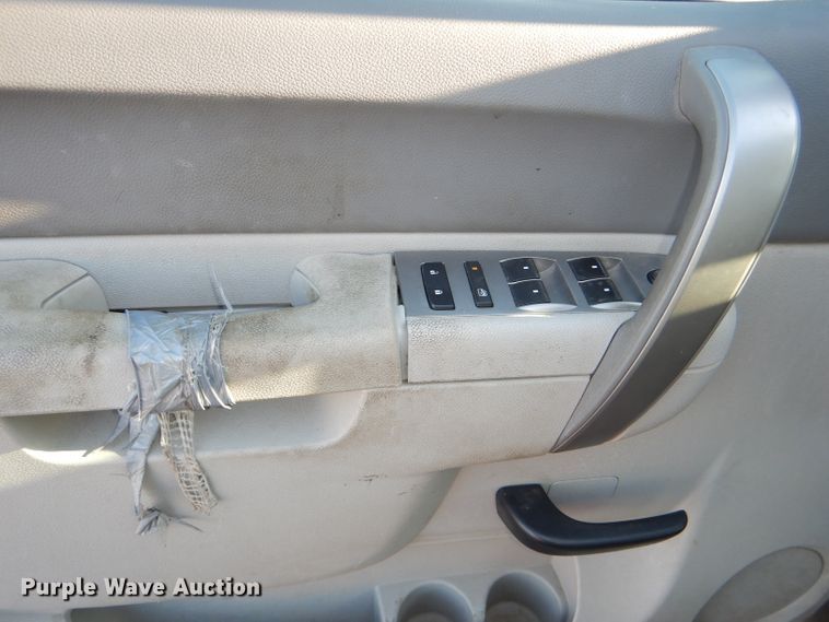 image for item DI2598 2013 Chevrolet Silverado 1500 Ext. Cab pickup truck