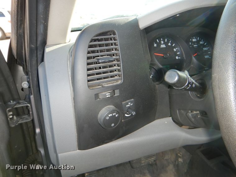 image for item DI2598 2013 Chevrolet Silverado 1500 Ext. Cab pickup truck
